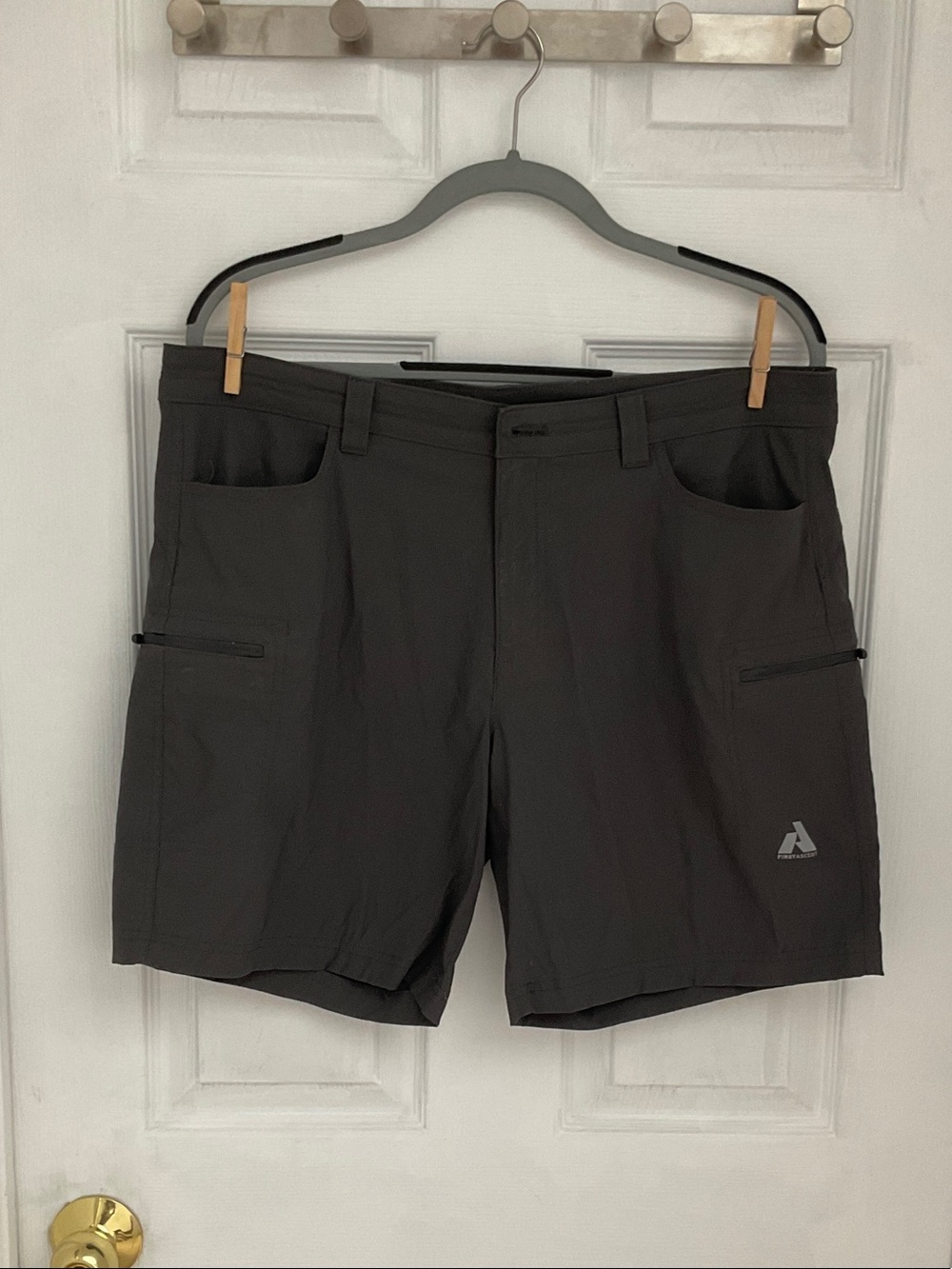 Eddie Bauer Woman’s Charcoal Guide Pro shorts